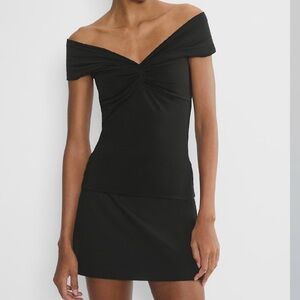 Aritzia Black contour twist Off-Shoulder Bodycon Top